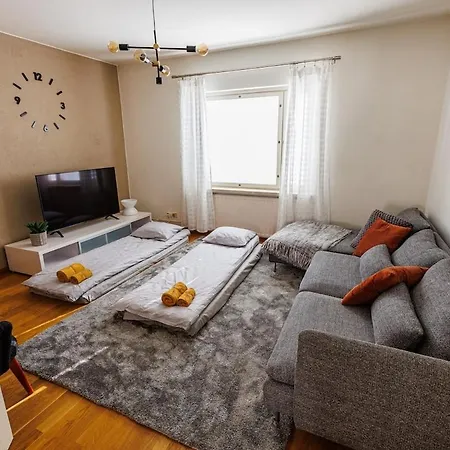 Idyllic One-bedroom In The Center For Four Persons
